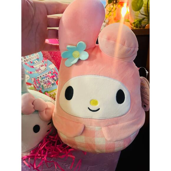 Hello Kitty storage bin Easter bundle 60 x 90 strawberry soft throw - Picture 6 of 13